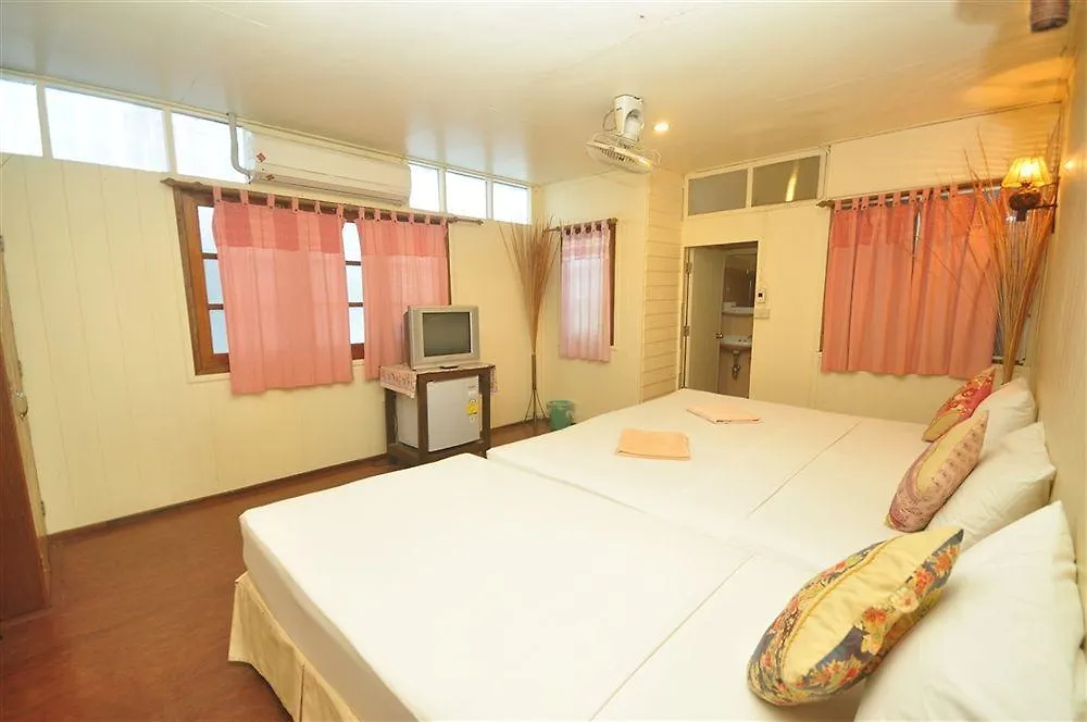 Pp October House Hostel Phi Phi Don