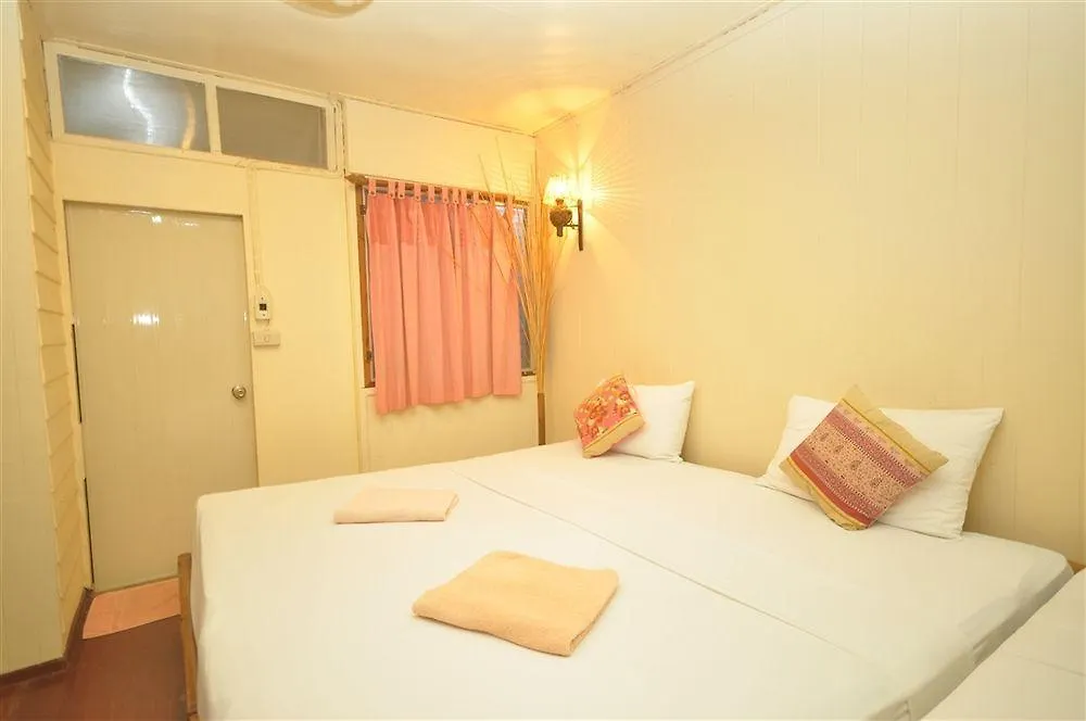 Pp October House Hostel Phi Phi Don Thailand