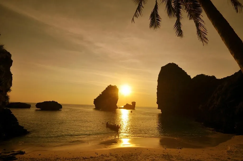 Pp October House Hostel Phi Phi Don 0*,  Thailand