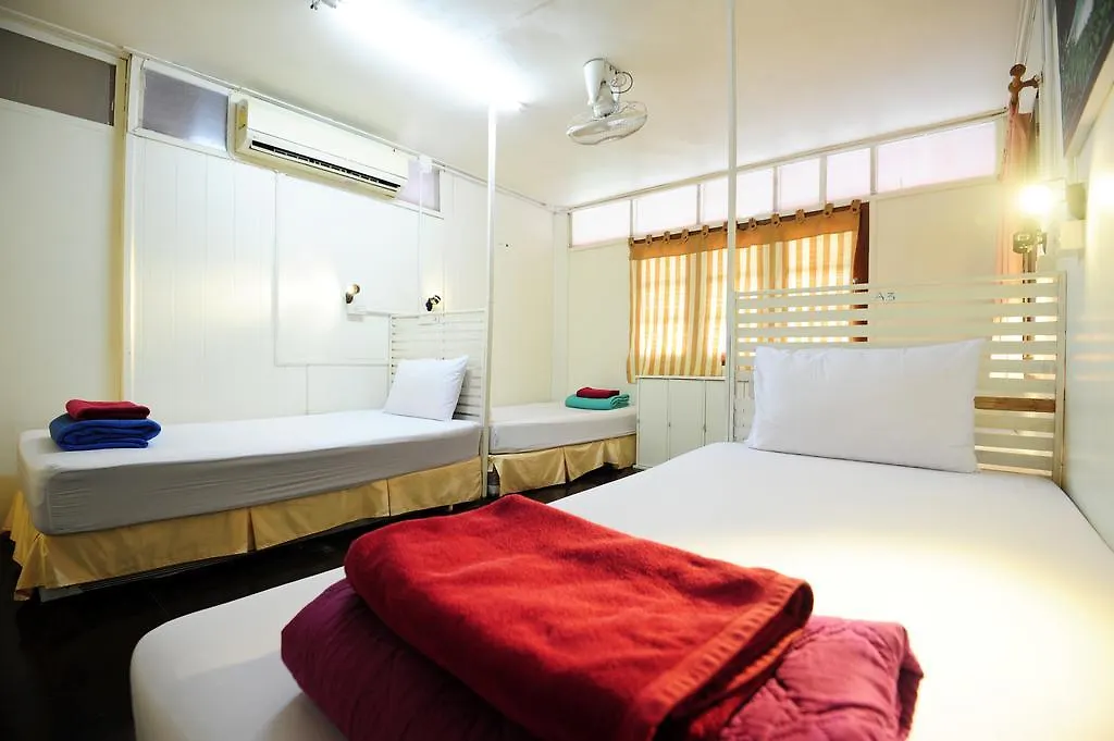 Pp October House Hostel Phi Phi Don