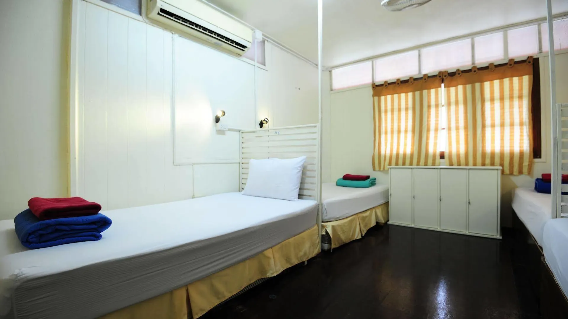 Pp October House Hostel Phi Phi Don 0*,  Thailand